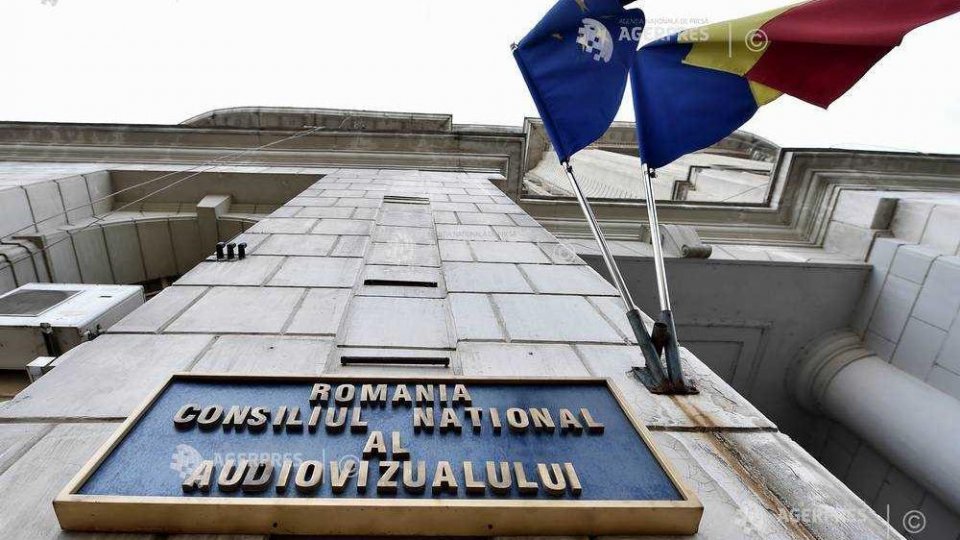 Timpul prezent: Unde se termină libertatea de exprimare? O discuție cu Mircea Toma