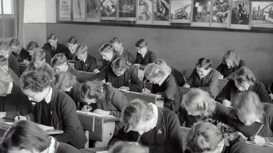 IClasă - Rezultatele simulării examenului de Bacalaureat, Telefonul Copilului și programe educaționale