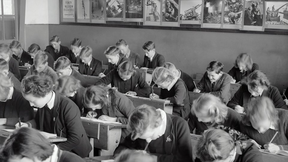 IClasă - Rezultatele simulării examenului de Bacalaureat, Telefonul Copilului și programe educaționale
