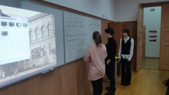 În curând, la emisiunea Remix (TVR) va fi difuzat un proiect educațional unic: Orașul Muzeu. Filmul documentar „Arad. Locuri Fapte Oameni”
