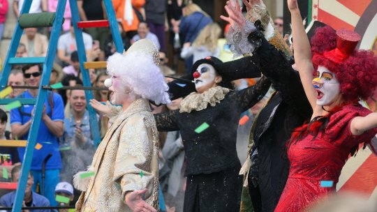 Program de weekend la „Străzi Deschise”: magie, teatru, ateliere și trasee luminate între 20 și 21 mai pe Calea Victoriei