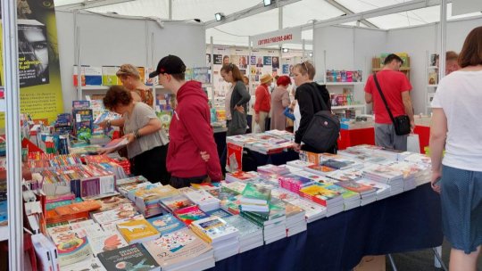 Târgul de Carte Gaudeamus Radio România Ediția Oradea 2023 ● 10 - 14 mai 2023 ● Piața Unirii