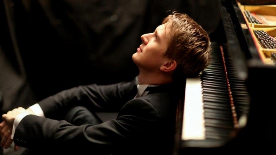 Soundcheck: Pianistul Sergiu Tuhuțiu revine pe scena Teatrului Godot