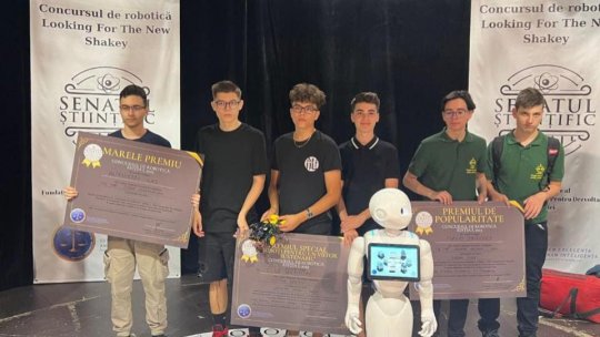 Cei mai buni roboți „made în România”, premiați la prima ediție a concursului de robotică “Looking for the New Shakey”, organizat de Senatul Științific al Fundației Dan Voiculescu pentru Dezvoltarea României