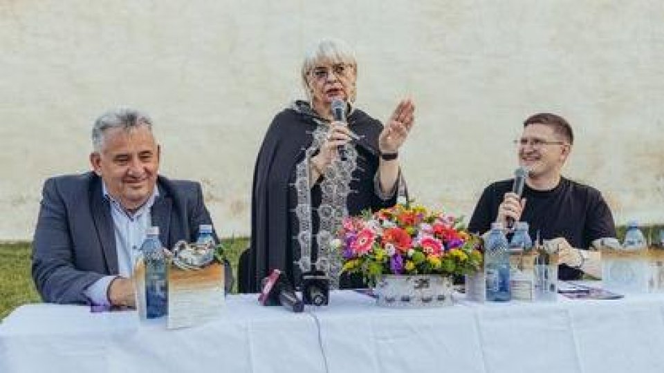 Cetatea de la Feldioara va găzdui a treia ediție a festivalului „FilmeDar”  - Trei seri de festival, cu invitați speciali și „Filme-n dar, dar și poveste”