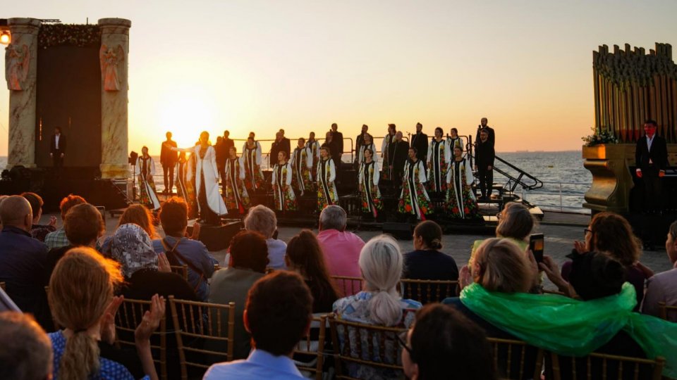 De Ziua Marinei Române, Corul Madrigal lansează videoclipul  „Valurile Dunării”