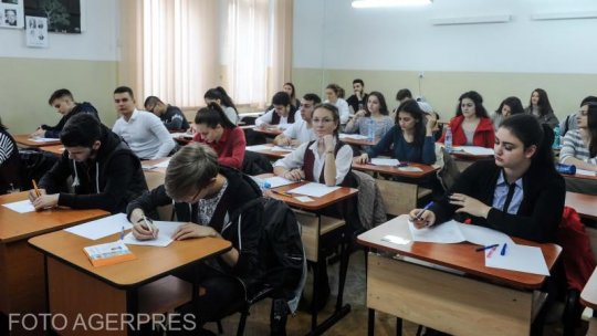 21 de candidați eliminați pentru fraudă sau tentativă de fraudă la prima probă scrisă a bacalaureatului, sesiunea august 2023