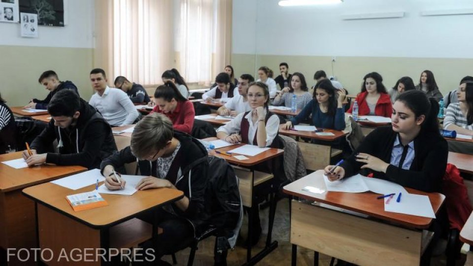 21 de candidați eliminați pentru fraudă sau tentativă de fraudă la prima probă scrisă a bacalaureatului, sesiunea august 2023