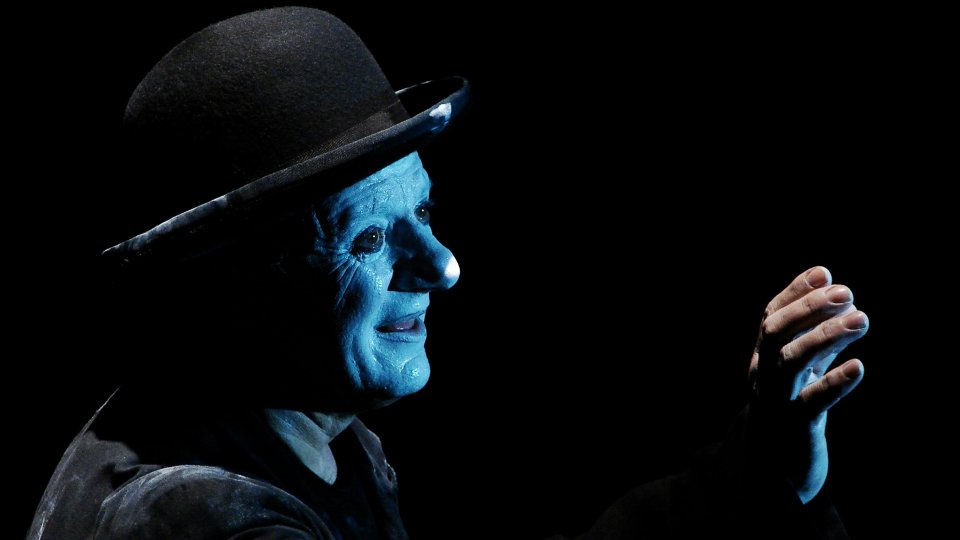 Actorul și regizorul Mihai Mălaimare își ia rămas bun de la Teatrul Masca și își serbează ziua de naștere cu one man show-ul ”Actorul”