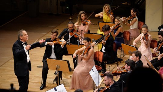 Pe 9, 11 şi 13 august, Orchestra Română de Tineret dirijată de Cristian Mandeal va concerta la Bucureşti, Kassel şi Berlin