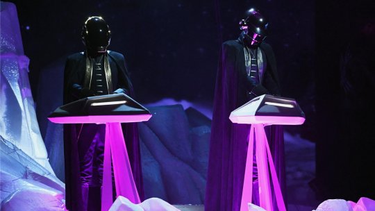 Orașul ascultă Daft Punk