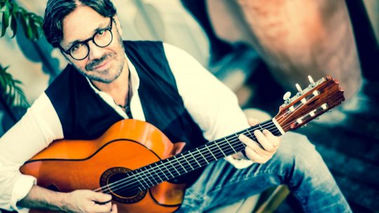 Al Di Meola - ,,În zilele noastre poți găsi muzicieni talentați online”