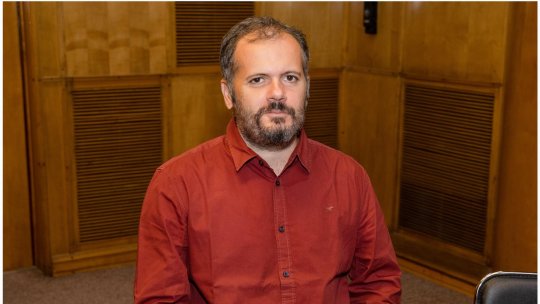 Radu Vancu: "Aș reduce fără remușcări numărul scriitorilor clasici din manuale, aș introduce mult mai mulți autori contemporani și sunt sigur că ecosistemul nostru literar ar arată cu totul altfel"