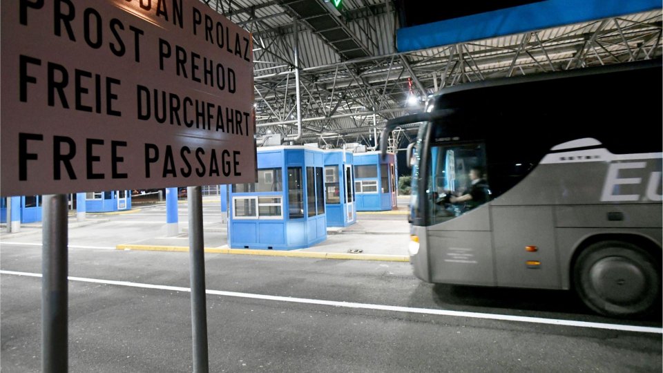 Timpul prezent - Schengen: ce (mai) poate face România pentru a evita un veto austriac?