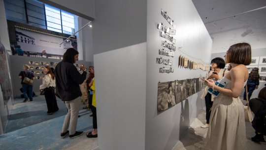 Ateliere de detectivi urbani pentru elevi și vizite ghidate propuse timișorenilor ca evenimente asociate expoziției Performing 89