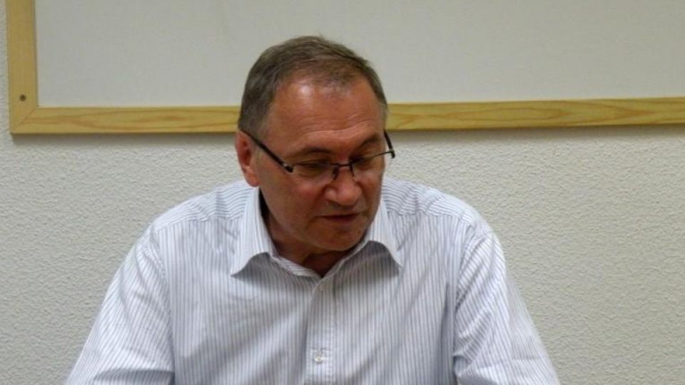 Interviu cu poetul și traducătorul Dinu Flămând: ”Pentru mine António Lobo Antunes este un model de onestitate și de geniu activ”
