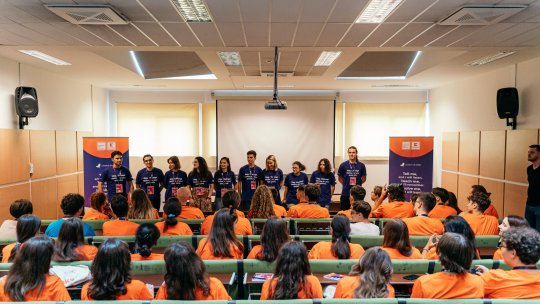 "Creatori de viitor", un program de educațíe interactivă pentru liceenii cu performanțe