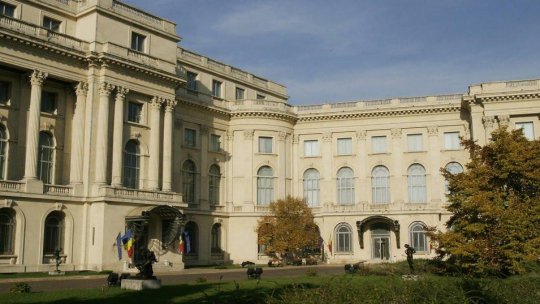 Colecționarul Adrian Năstase își retrage lucrările de la expoziția „Victor Brauner", care se închide pentru reamenajare