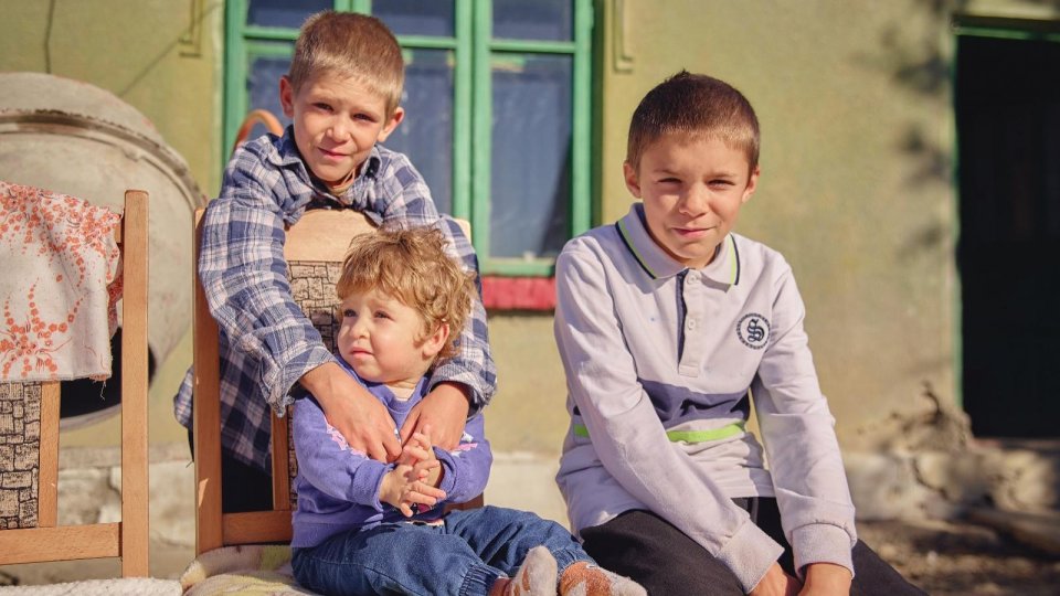 Fundaţia World Vision România lansează campania “Descalță-i de limitări”, prin care își propune Crăciunul acesta să încalțe 2436 de copii, cu ajutorul donatorilor