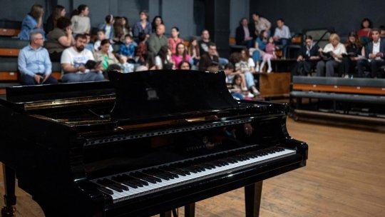 Legendara actriță Alexandrina Halic revine pe scenă alături de pianiștii Florian Mitrea și Daria Tudor pe 7 decembrie