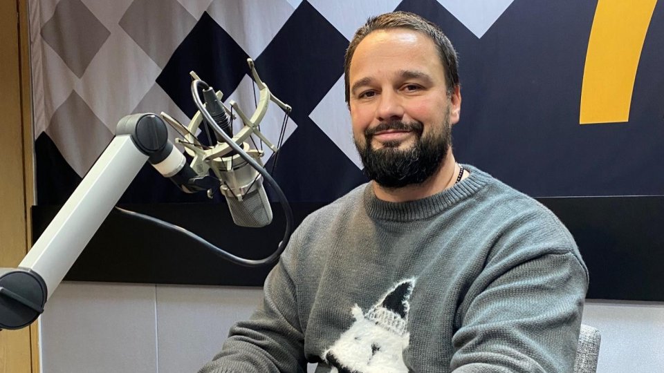 Timpul prezent - Vlad Stroescu: „Haideţi să căutăm lucrurile care ne ancorează în realitate”