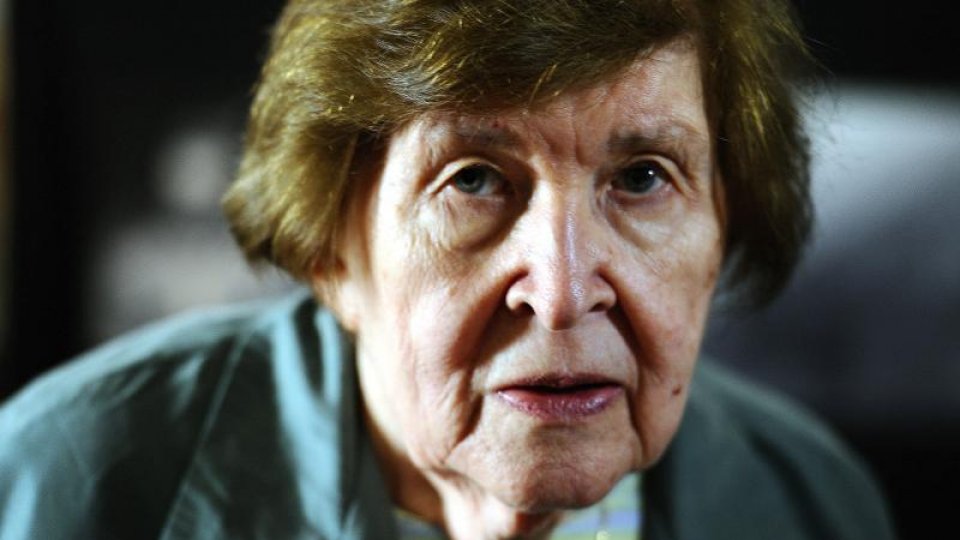 Rodica Coposu: „Stătea la o masă și citea și avea lângă el o pisică ce îi întorcea paginile cărții"