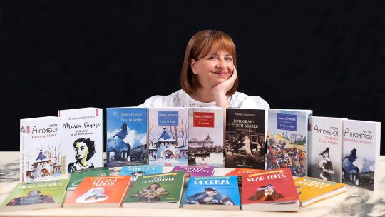 În perioada 12-16 februarie, invitata emisiunii „Vorba de cultură” la Radio România Cultural este scriitoarea Simona Antonescu
