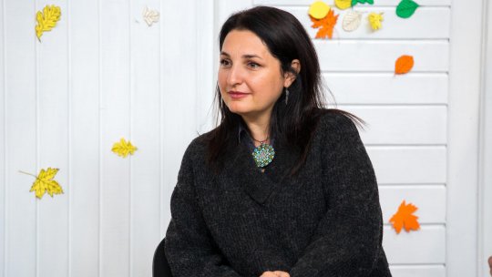 Născut în România cu Mihaela Chiper, fondatoarea Asociației pentru Victimele Infracțiunilor Sexuale