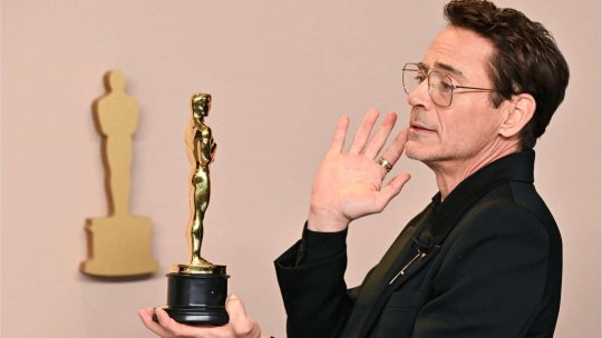 Premiile OSCAR 2024 -  Robert Downey Jr. a câştigat premiul pentru cel mai bun rol secundar cu filmul "Oppenheimer"