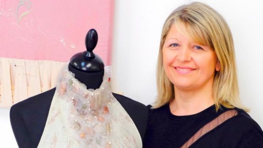 Victoria Darolți: ”Visam să ajung în străinătate și mai ales în Franța, pentru că este țara de unde pleacă moda în lume"