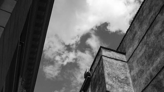 Fotograful Andrei Păcuraru: „Am o relație cinstită cu orașul. Eu nu încerc să mint despre el, iar el mi se arată așa cum este”