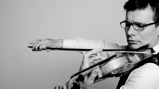 Alexandru Tomescu: „Suntem un trio foarte bine sudat, iar dinamica relației noastre se revarsă pe scenă și exprimă bucuria prieteniei”