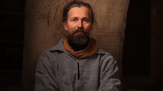 Sculptorul Virgil Scripcariu -„Nu mă feresc deloc să spun că mă revendic dintr-un tip de gândire pe care Vasile Gorduz l-a adus într-o formă de şcoală...”