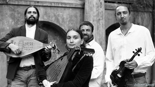 Trupa TREI PARALE într-o călătorie muzicală la Gala Premiilor Radio România Cultural