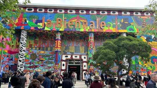 „Străini pretutindeni” la Bienala de Artă de la Veneția