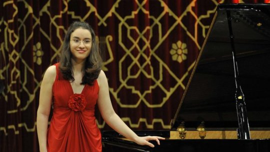 Poezie şi virtuozitate: recital Liszt cu pianista Adela Liculescu