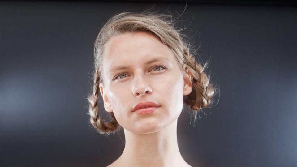 Lana Dumitru: „Vreau să fac rochii care să fie mai mult decât un element de fashion. Vreau să fie expuse în muzee”