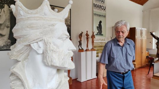 Artistul Mihai Marcu –“din noroiul uşor zvântat făceam în copilărie un  măr, o pară”