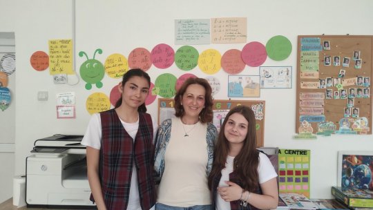 Lăcrămioara Prundaru: „Noi la școală creăm povești (...), le modelăm copiilor mințile și sufletele” | PODCAST