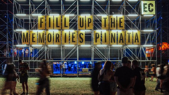 Plouă la Bonțida: Electric Castle 10 debutează cu ploaie de beat-uri, pași de dans și distracție