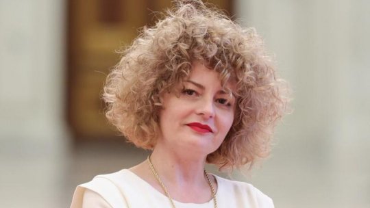 Dr.Daniela Zob, director medical IOB: „Cu cât diagnosticăm cancerul pulmonar în stadii mai incipiente, cu atât supraviețuirea este mai bună. Spre exemplu, 92% la 5 ani de la diagnosticare în stadiul I-a de boală”