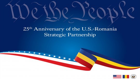 Expoziția fotografică itinerantă  „Noi, Poporul: 25 de ani de Parteneriat Strategic” ajunge la Brașov