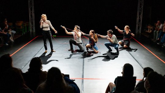 Artiști și adolescenți reflectă la conviețuire: Începe a 4-a ediție Reactiv la Târgu Neamț