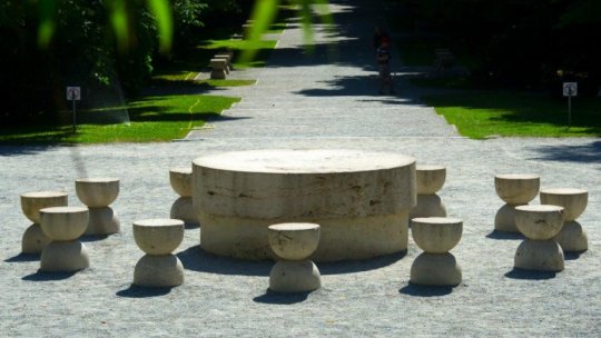 Dosar de patrimoniu: Ansamblul monumental „Calea Eroilor” realizat de către Constantin Brâncuși  și Frontierele Imperiului Roman – Dacia- incluse pe Lista Patrimoniului Mondial UNESCO !