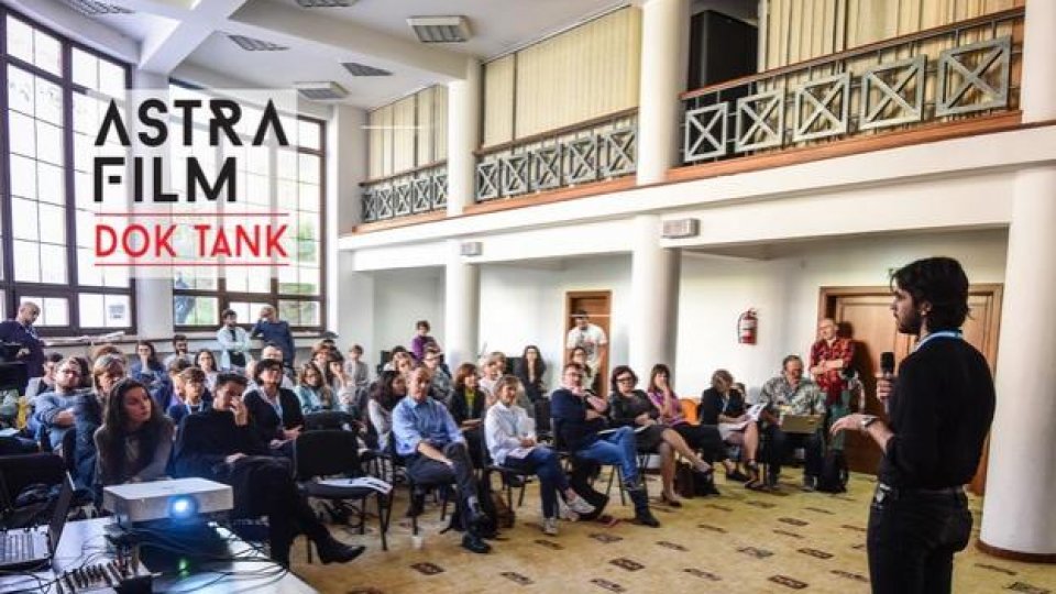Oportunități pentru tinerii cineaști din România și din Europa  în cadrul programelor de mentorat Astra Film Festival 2024