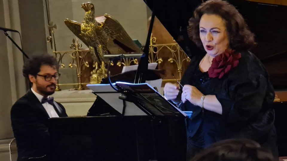 Leontina Văduva şi Cătălin Răducanu deschid Turneul Naţional „Bella voce, Bella musica” la Ateneul Român, pe 3 februarie 2025