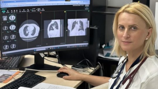 Conf. dr. Beatrice Mahler: „Factorii poluanți din mediu au un impact semnificativ în apariția cazurilor de cancer pulmonar la nefumători”
