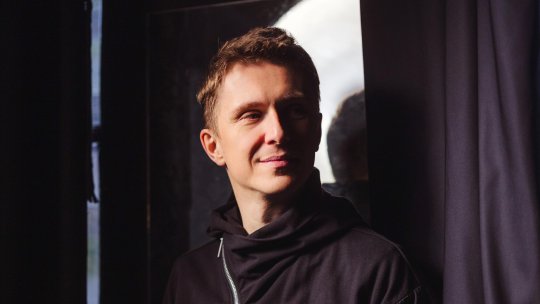 Chopin Exposed, performance-ul care pune muzica lui Chopin în dialog cu prezentul, are loc pe 13 octombrie la Teatrul Național București