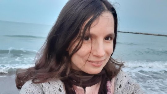 Cosmina Dragomir –”Simt așa, că sunt media aritmetică a persoanelor și personalităților pe care le-am întâlnit și de care m-am îndrăgostit”
