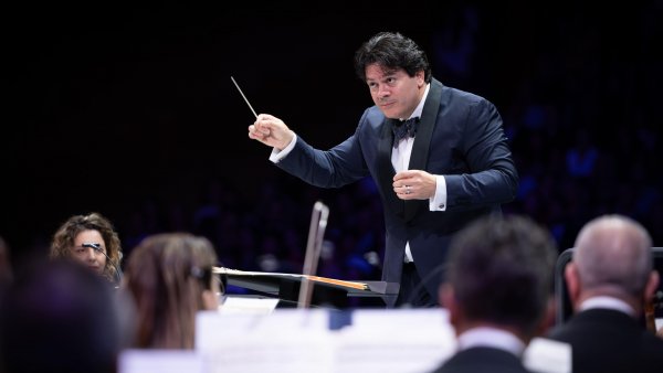 Orchestra Română de Tineret și Orchestra Națională a Franței, împreună pentru a celebra la Paris 145 de ani de relații diplomatice româno-franceze